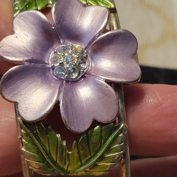 Purple Flower Bracelet with Green Leaves - Picture 4 of 5